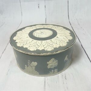 Vtg 1930s Ward Baking Co Paradise Fruit Cake Tin Wedgwood Style Smith Crafted